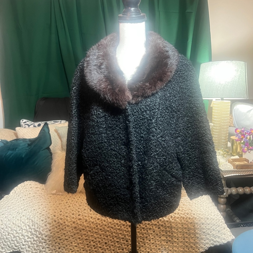 Chic Black Teddy Jacket with Faux Fur Collar